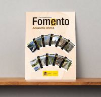 Portada de Anuario 2014 de la revista del Ministerio de Fomento.