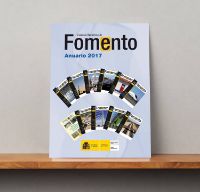 Portada de Anuario 2017 de la Revista del Ministerio de Fomento.