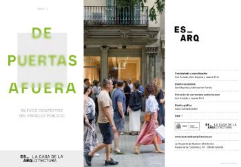 Portada de De puertas a fuera. Nuevos contextos del espacio público. [Folleto tríptico]